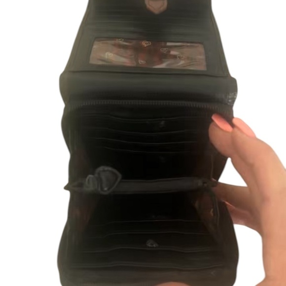 Brighton Croc Embossed Black w Brown Trim‎ Leather Crossbody - Picture 4 of 4